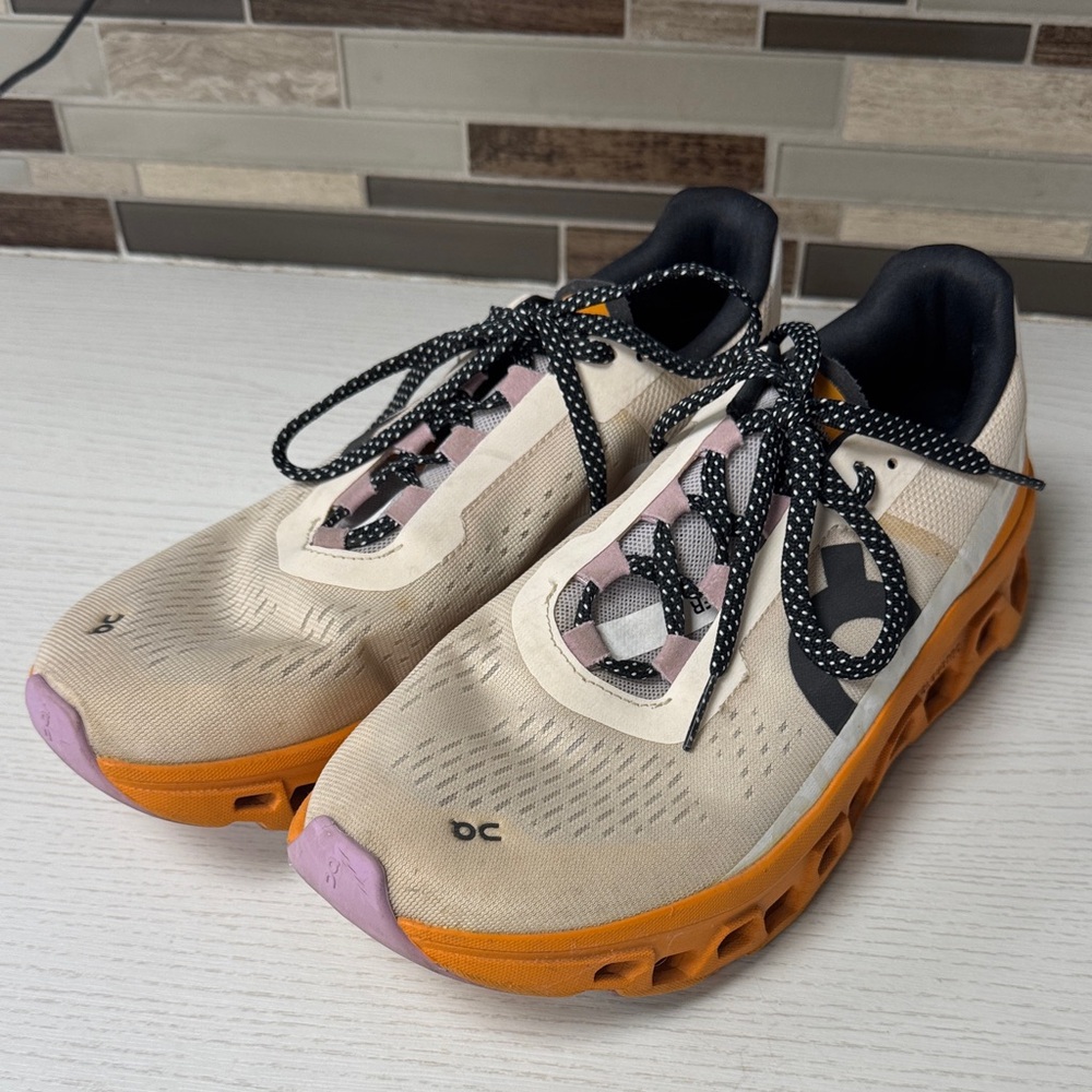 On Running Cloud Monster in Fawn/Tumeric Women’s 9